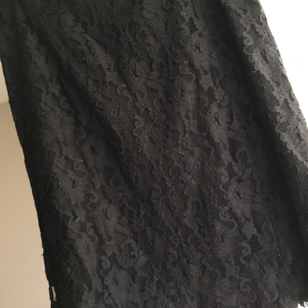 Black Lace Midi Skirt - Picture 2 of 4